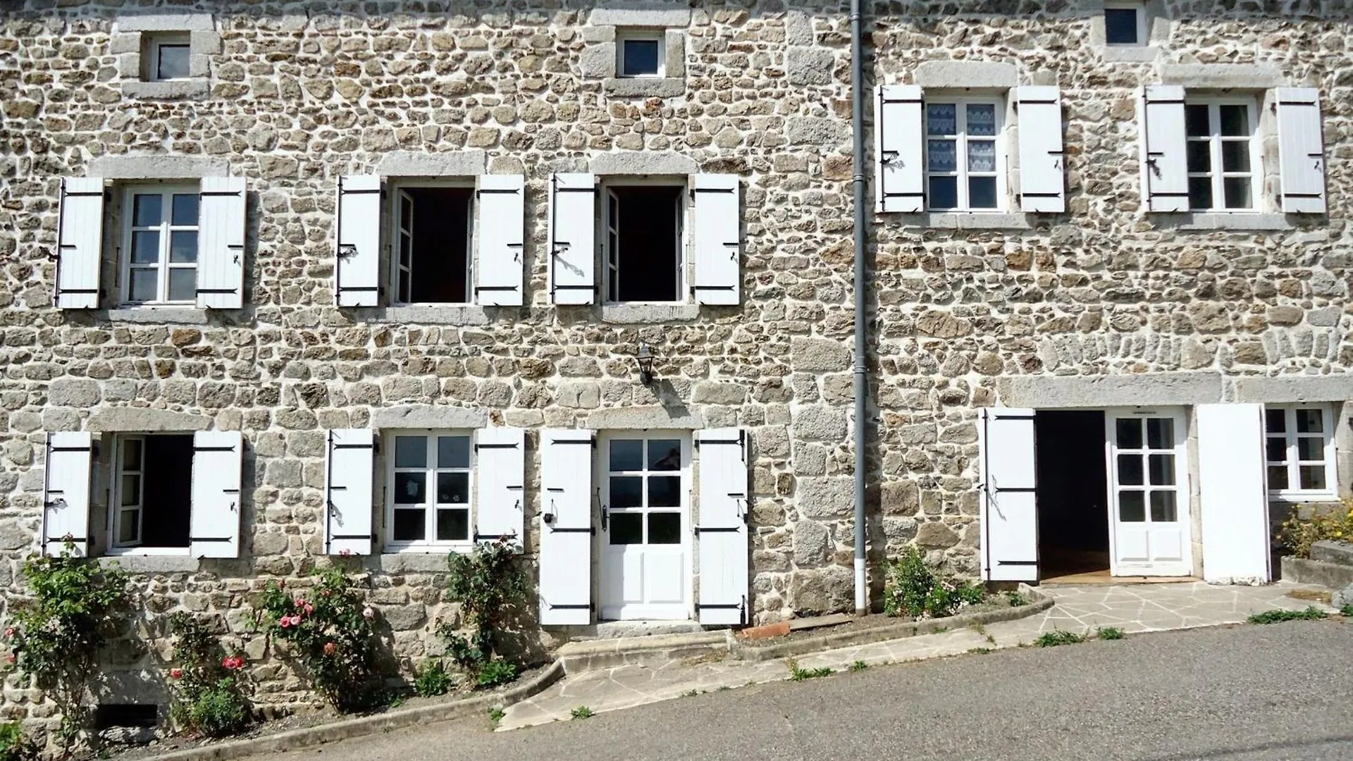 Maison Spacieuse Pres De Palladuc